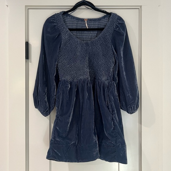 Free People • Blue Farrier Velvet Mini Dress • XS - Picture 5 of 9